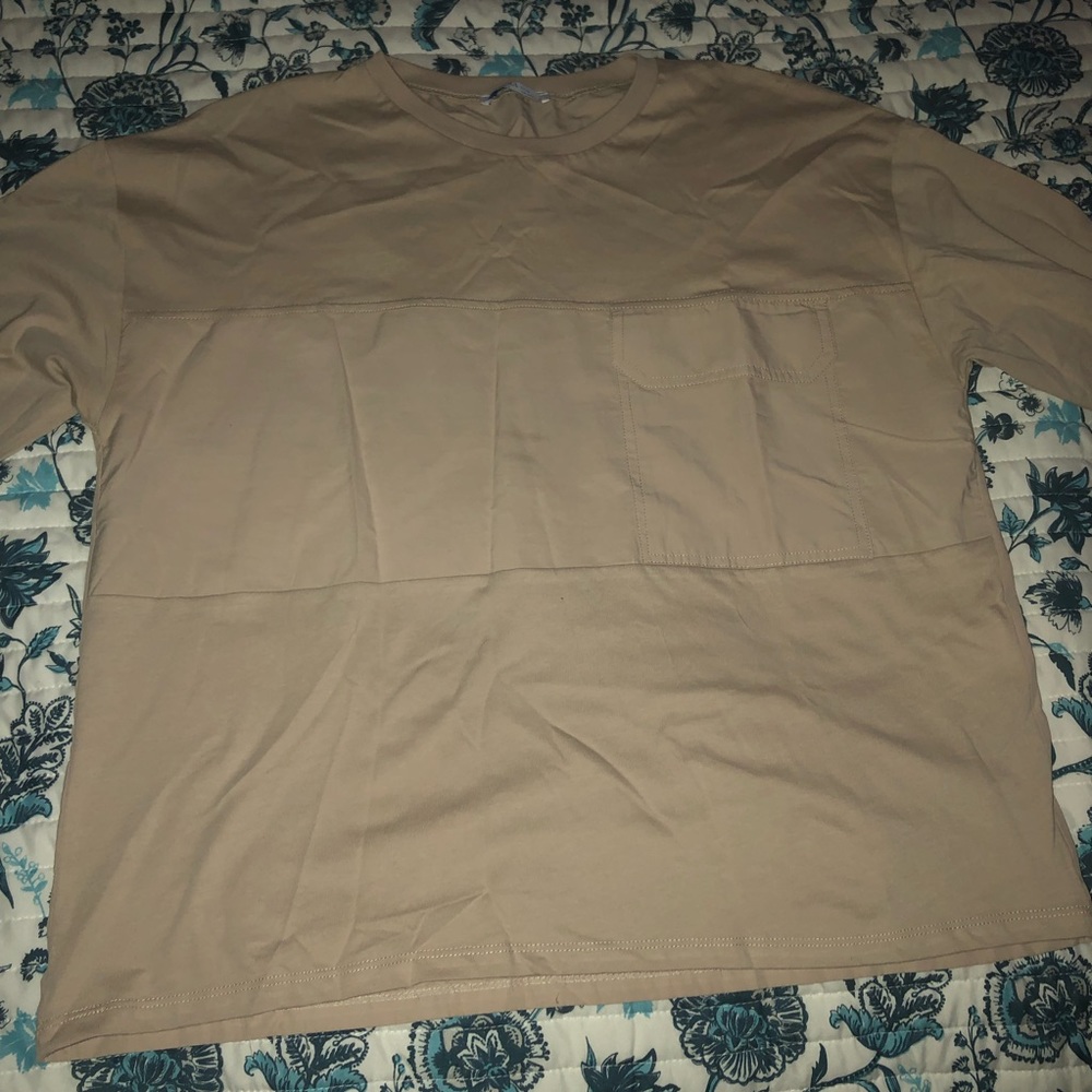 Light Weight Mid Sleeve

Tan color